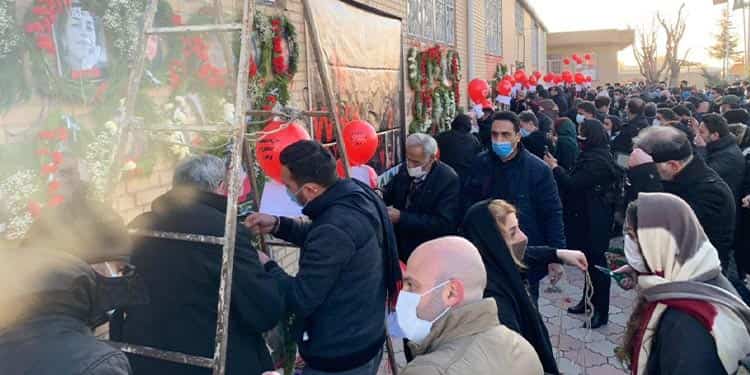 مراسم یادبود اولین سالگرد جانباختگان هواپیمای اوکراینی در تهران