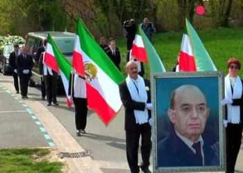 منوچهر هزارخانی در میان اشک و اندوه ایران به خاک سپرده شد