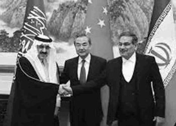چرا خامنه ای در مقابل دولت‌های خرپول منطقه به کرنش افتاده است؟!
