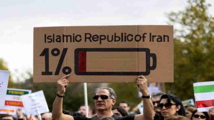 زنگ‌های سقوط برای چه کسی بصدا در آمده است؛ رئیسی یا خامنه‌ای؟