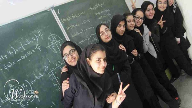 چه کسی در حملات شیمیایی به دختران دست دارد؟