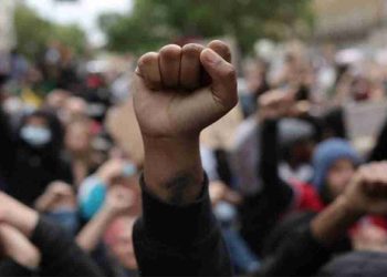 حکومت ولایت فقیه در «مسیر بی بازگشت» سرنگونی!