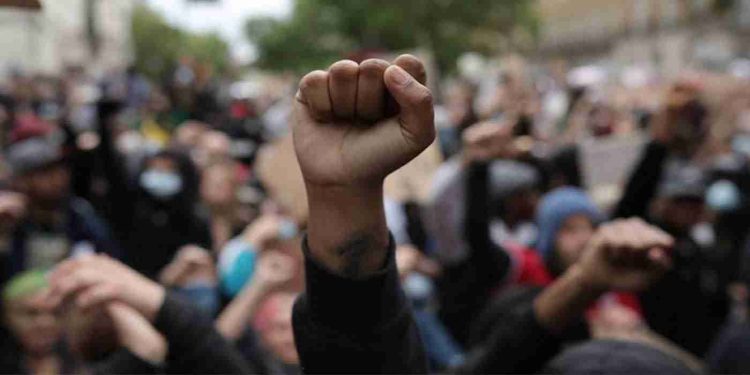 حکومت ولایت فقیه در «مسیر بی بازگشت» سرنگونی!