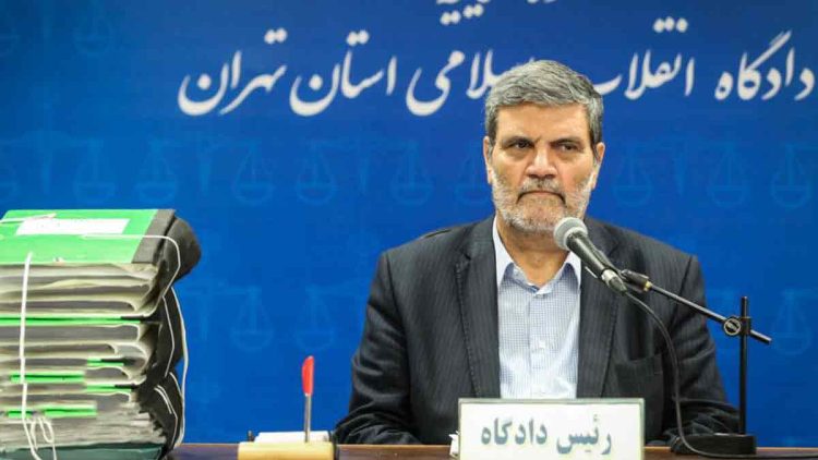 دادگاه-های-مفتضح-و-شکست-خورده-خامنه‌ای
