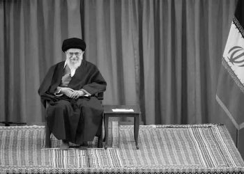 چرا برای خامنه ای زنگ‌های خطر به صدا در آمده است؟-