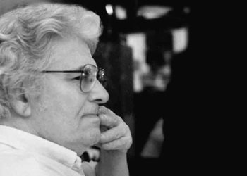 احمد شاملو، خورشیدی که هرگز غروب نمی کند!