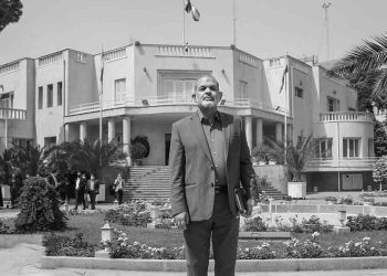 پاسدار وحیدی از سرکوب مردم احساس خرسندی می‌کند!