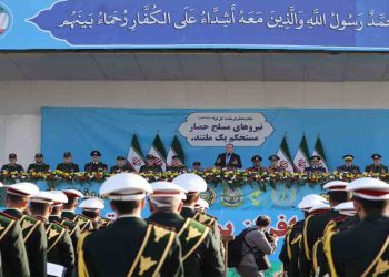 مراسم سالگرد جنگ ضد میهنی و قدرت‌نمایی پوشالی نیروی نظامی حکومت ایران