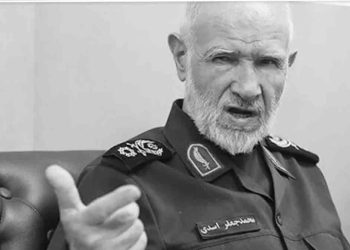 سوت زدن‌های ترس و وحشت یک سرتیپ پاسدار در تلویزیون حکومتی افق