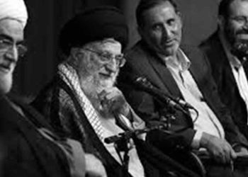 محفل شعر خامنه‌‌ای، پرده‌ای برای پنهان کردن ترس و سرنگونی