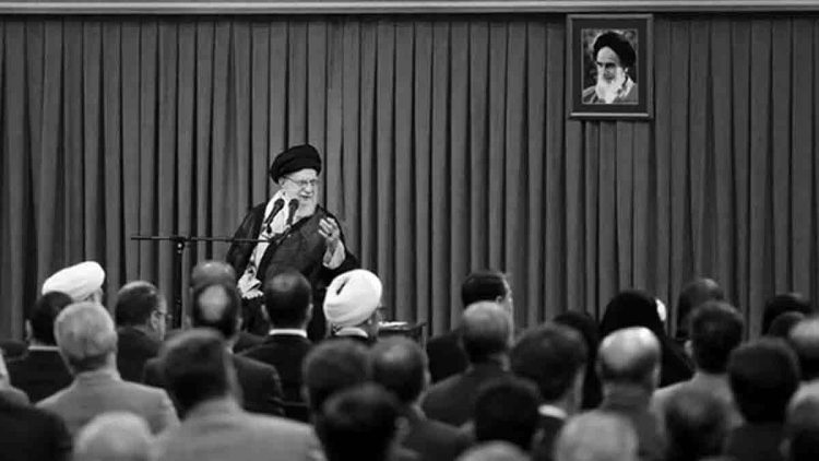 چرا خامنه‌ای به مجلس دهنه زد؟!