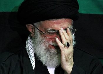 تشدید شقه و شکاف بین باندهای حکومتی بدنبال برجسته شدن ضعف خامنه‌ای