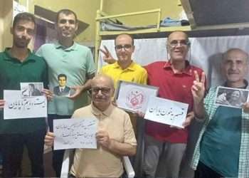 جان‌نثاران راه آزادی، ایستادگی در میان دو آتش