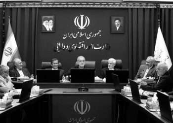 جنگ باندی؛ چرا پزشکیان از صداوسیما شکایت افتاد؟