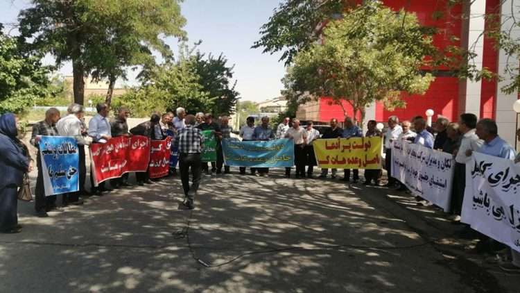 موج تازه اعتراضات؛ از بازنشستگان مخابرات تا جوانان جویای کار