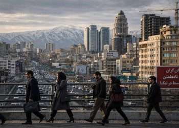 طبقه متوسط و توسعه؛ چگونه یک نیروی اجتماعی مولد فرسوده می‌شود؟ - فصل سی و چهارم