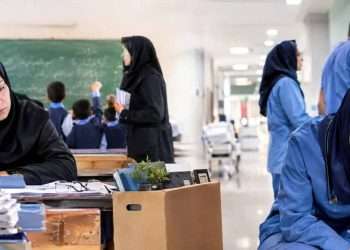 معلمان و پرستاران، حکومت چگونه متخصصان را از شغل‌هایشان فراری می‌دهد؟